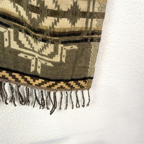 Classic Southwestern Aztec Poncho Wrap Sweater OS - Picture 8 of 8
